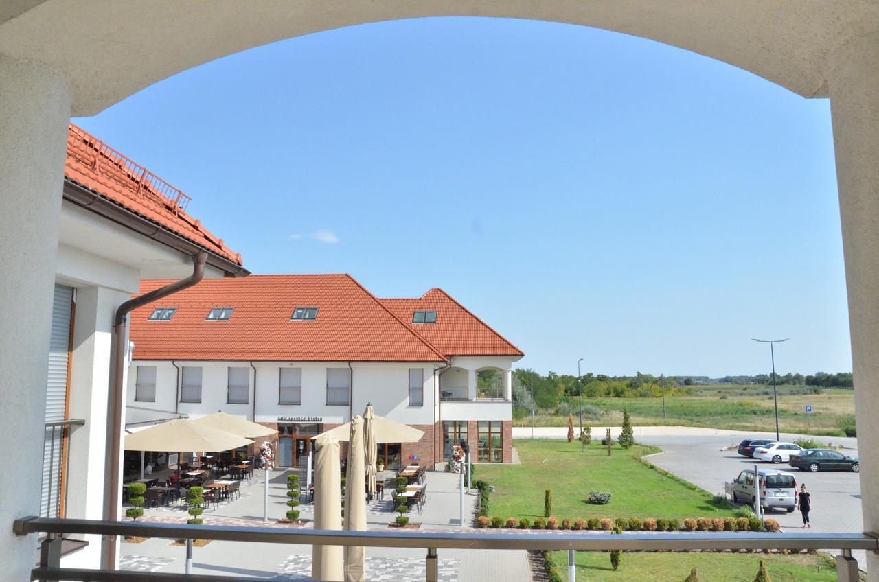 Family-Hotel Balastya Экстерьер фото